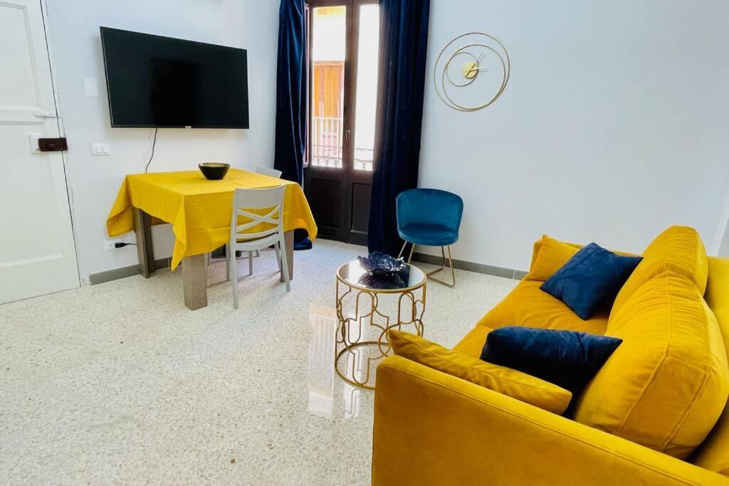 Trapani Centro Storico Apartment, Great Central Location! All New Furniture And Appliances! Exterior photo